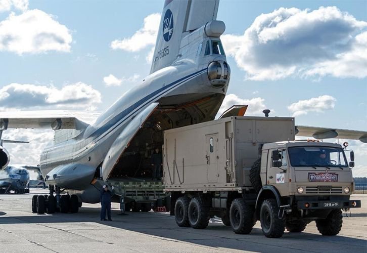 Россия отправляет гуманитарную помощь в Европу и США, а сама побирается по соседям для эпидемиологического обеспечения регионов