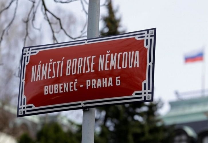 Российские дипломаты опозорились в Праге