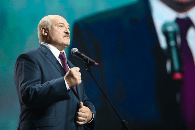 Лукашенко был президентом суверенного государства, а стал менеджером