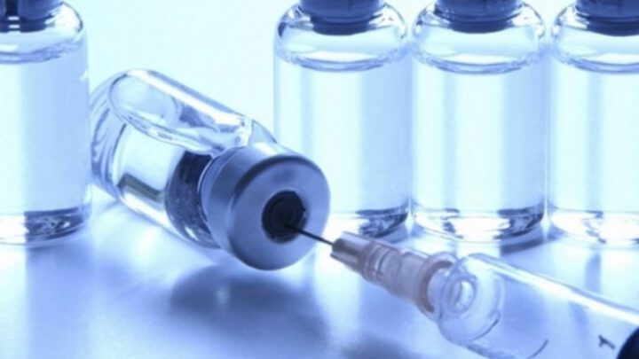 Pfizer и Moderna рассчитывают на одобрение своих вакцин против коронавируса в ноябре