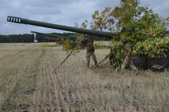 Танкісти та артилеристи ЗСУ провели навчання поблизу лінії фронту | newssky.com.ua