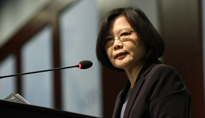 Лидер Тайваня призывает Китай обуздать «военный авантюризм»