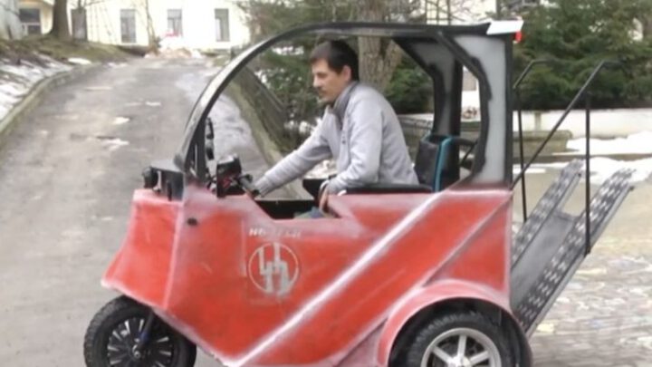 Львівський винахідник розробив триколісний електроскутер для людей з інвалідністю