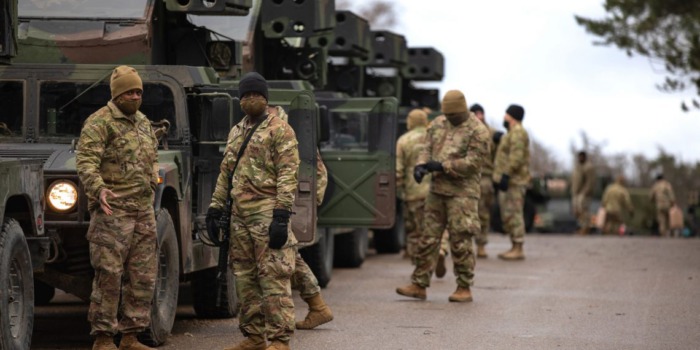 Американские войска отправятся в Европу, гвардейцы переведены из Украины