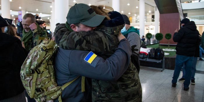 Люди едут в Украину, чтобы сразиться с русскими. Что говорят об этом иностранные ветераны