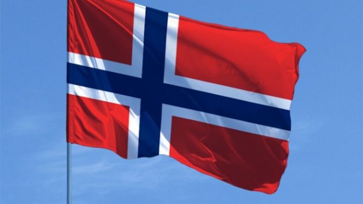 Норвегия закрывает порты и границы для российского грузового транспорта