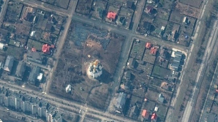 Спутник зафиксировал братскую могилу в Буче еще 10 марта
