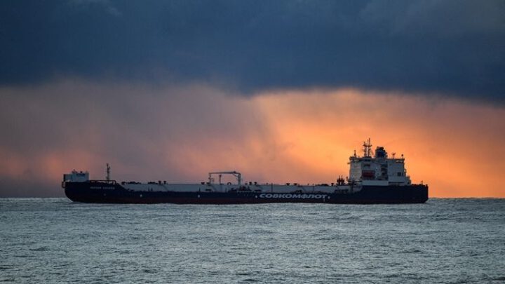 «Совкомфлот» распродает танкеры и газовозы
