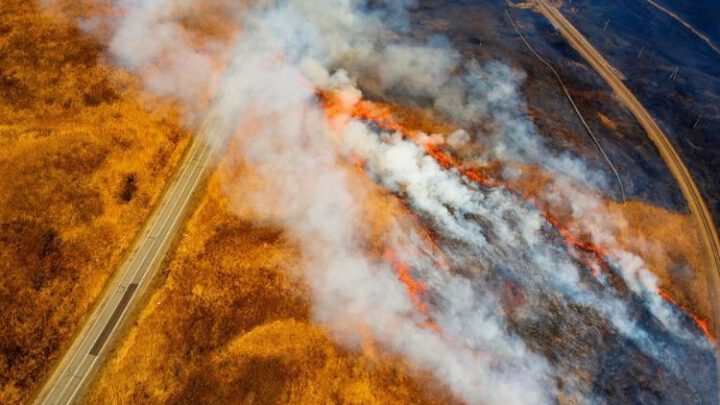В Сибири и на Дальнем Востоке бушуют пожары