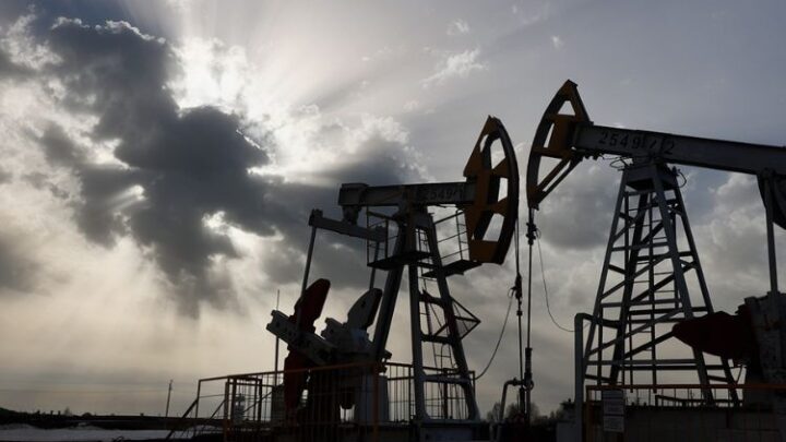 Италия поддержала механизм ограничения цен на российскую нефть