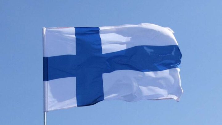 Финляндия построит забор на границе с Россией