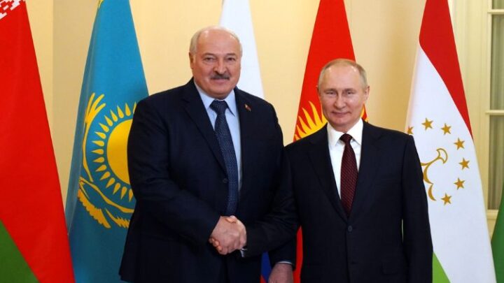Си, спаси. Как Путин добивает мечты Лукашенко стать Ельциным