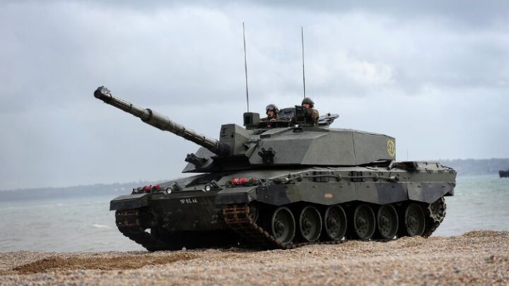 Україна отримала від Британії всі обіцяні танки Challenger 2