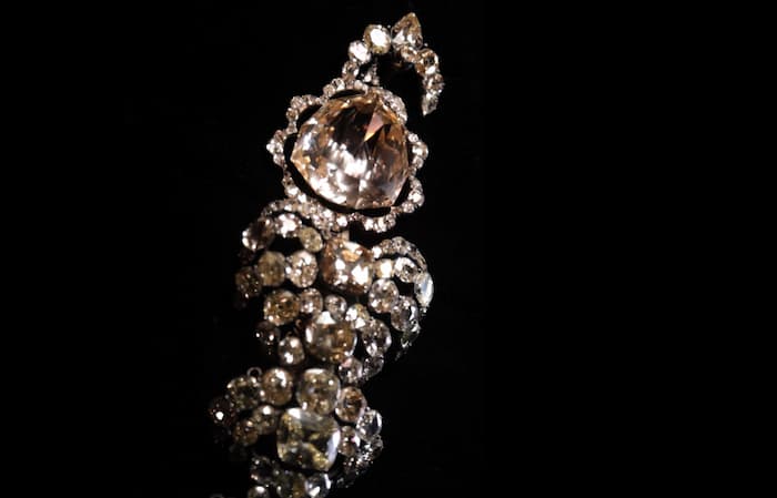 Флорентійський діамант повертається: 100 років у тіні, династичні інтриги та розкриття головної загадки європейської скарбниці