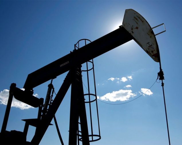 Нефть падает ниже $ 100, теряет 4% в неделю