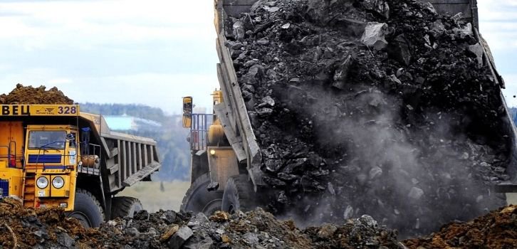 В России сократились добыча угля и экспорт нефти